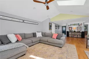 6 Driftwood Dr, Barrington, RI 02806 - Photo 8