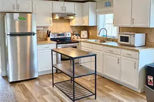 36 E Bowery St, Newport, RI 02840 - Photo 22