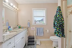 6 Wilson St, Bristol, RI 02809 - Photo 12