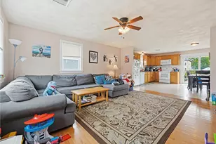 6 Wilson St, Bristol, RI 02809 - Photo 4