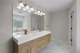 413 New River Rd, Lincoln, RI 02838 - Photo 32