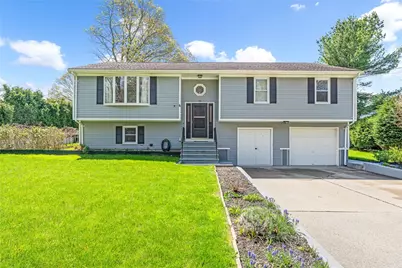 18 Waterman Street, Bristol, RI 02809 - Photo 4