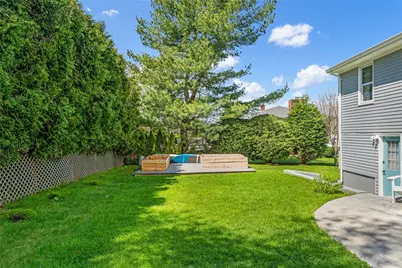 18 Waterman Street, Bristol, RI 02809 - Photo 38