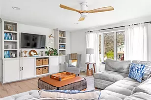18 Waterman St, Bristol, RI 02809 - Photo 16