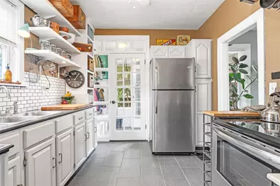 5 Dennis Avenue, Cranston, RI 02905 - Photo 4