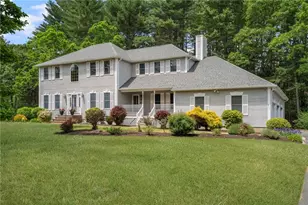 95 River Farm Dr, East Greenwich, RI 02818 - Photo 2