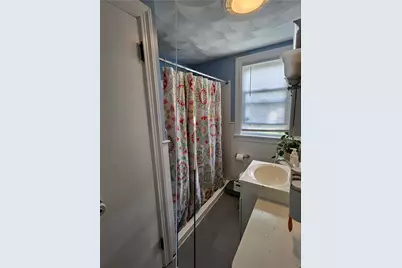 11 Jones Avenue, Pawtucket, RI 02861 - Photo 16