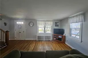 11 Jones Ave, Pawtucket, RI 02861 - Photo 6