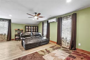 1381 Putnam Pike, Glocester, RI 02814 - Photo 24