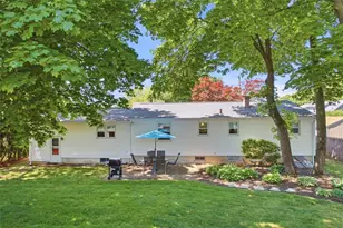 14 Stone Ave, Warwick, RI 02889 - Photo 4