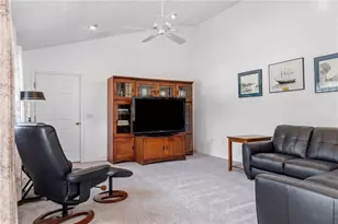 35 Leuba Rd, Coventry, RI 02816 - Photo 8