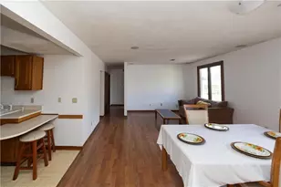 36 Kristee Cir, West Warwick, RI 02893 - Photo 2