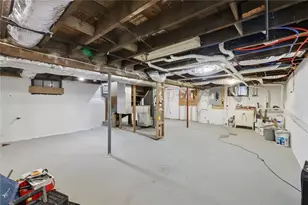 5 Thayer Pl, Warwick, RI 02888 - Photo 32
