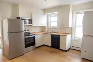 30 Royal St, Providence, RI 02906 - Photo 36