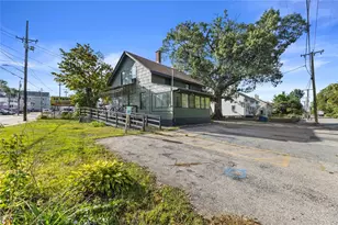 533 Weeden St, Pawtucket, RI 02860 - Photo 2