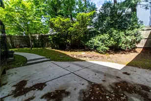451 River Ave, Providence, RI 02908 - Photo 12