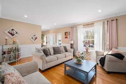 14 Dover Avenue, Lincoln, RI 02865 - Photo 4