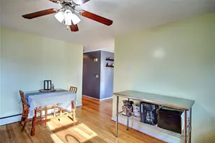 72 Vermont St, Cranston, RI 02920 - Photo 10