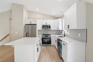 51 Birch Rd, Cumberland, RI 02864 - Photo 8