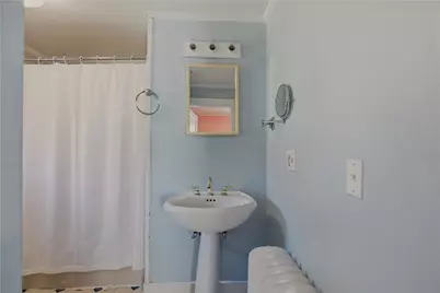 4 Dresser Street, Newport, RI 02840 - Photo 14