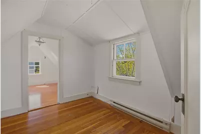 4 Dresser Street, Newport, RI 02840 - Photo 22