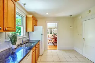 30 Langham Rd, Providence, RI 02906 - Photo 18