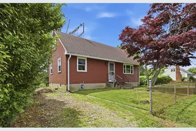 129 Dewolf Avenue, Bristol, RI 02809 - Photo 2