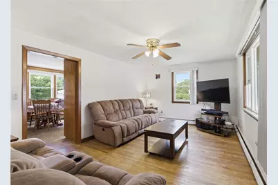 129 Dewolf Avenue, Bristol, RI 02809 - Photo 4