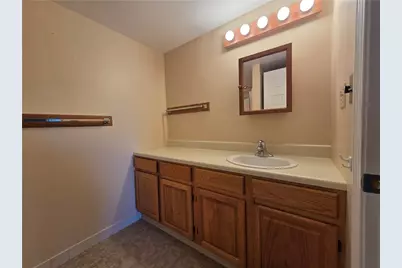 1800 Douglas Avenue #327, North Providence, RI 02904 - Photo 16