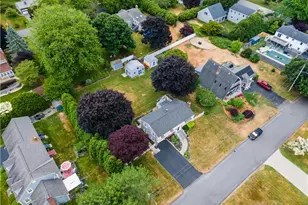 28 Eveready Ave, Bristol, RI 02809 - Photo 6