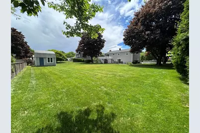 28 Eveready Avenue, Bristol, RI 02809 - Photo 4