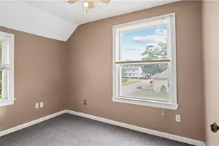 427 Elm St, Warwick, RI 02888 - Photo 24