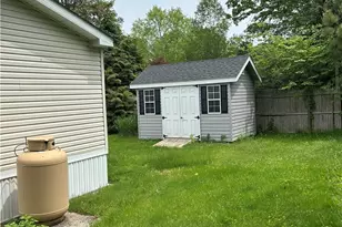 33 Hemlock Rd, Glocester, RI 02814 - Photo 4