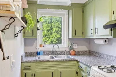 17 Caporal Street, Cranston, RI 02910 - Photo 18