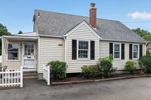130 Vaughn Ave, Warwick, RI 02886 - Photo 2