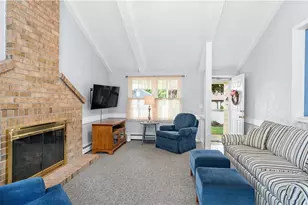 29 Carriage Way, North Providence, RI 02904 - Photo 12
