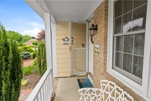 29 Carriage Way, North Providence, RI 02904 - Photo 8