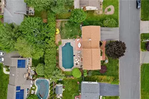29 Carriage Way, North Providence, RI 02904 - Photo 6