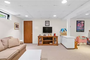 29 Carriage Way, North Providence, RI 02904 - Photo 44