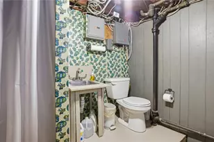 407 Smithfield Ave, Pawtucket, RI 02860 - Photo 44