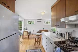 407 Smithfield Ave, Pawtucket, RI 02860 - Photo 8