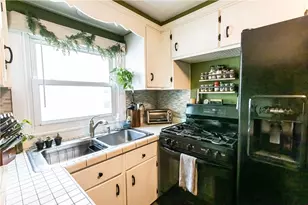 200 Unit St, Providence, RI 02909 - Photo 14