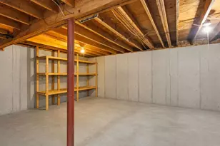 27 Kiley St, North Providence, RI 02911 - Photo 28