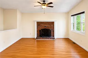 285 St Louis Ave, Woonsocket, RI 02895 - Photo 4
