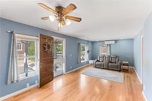 82 Owen Ave, Pawtucket, RI 02860 - Photo 2