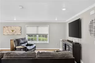 10 Corrine Dr, Johnston, RI 02919 - Photo 10