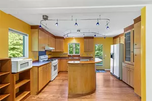 201 White Horn Dr, South Kingstown, RI 02881 - Photo 10