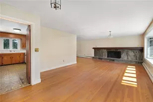7 Westwood Dr, Portsmouth, RI 02871 - Photo 10