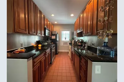 3 Bay View Avenue #6, Bristol, RI 02809 - Photo 2
