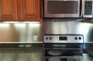 3 Bayview Ave, Bristol, RI 02809 - Photo 18